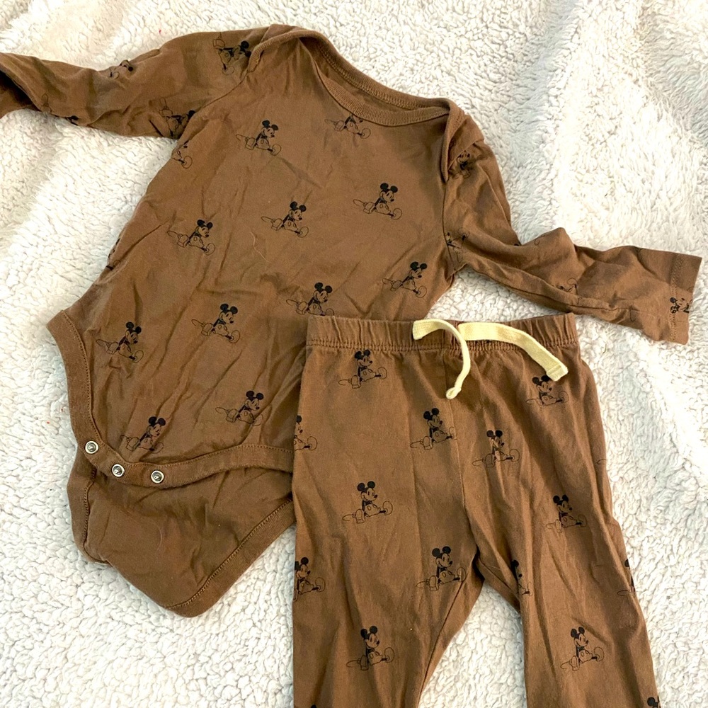 BabyGap Disney 100% Organic Cotton Mickey Mouse Bodysuit and pants